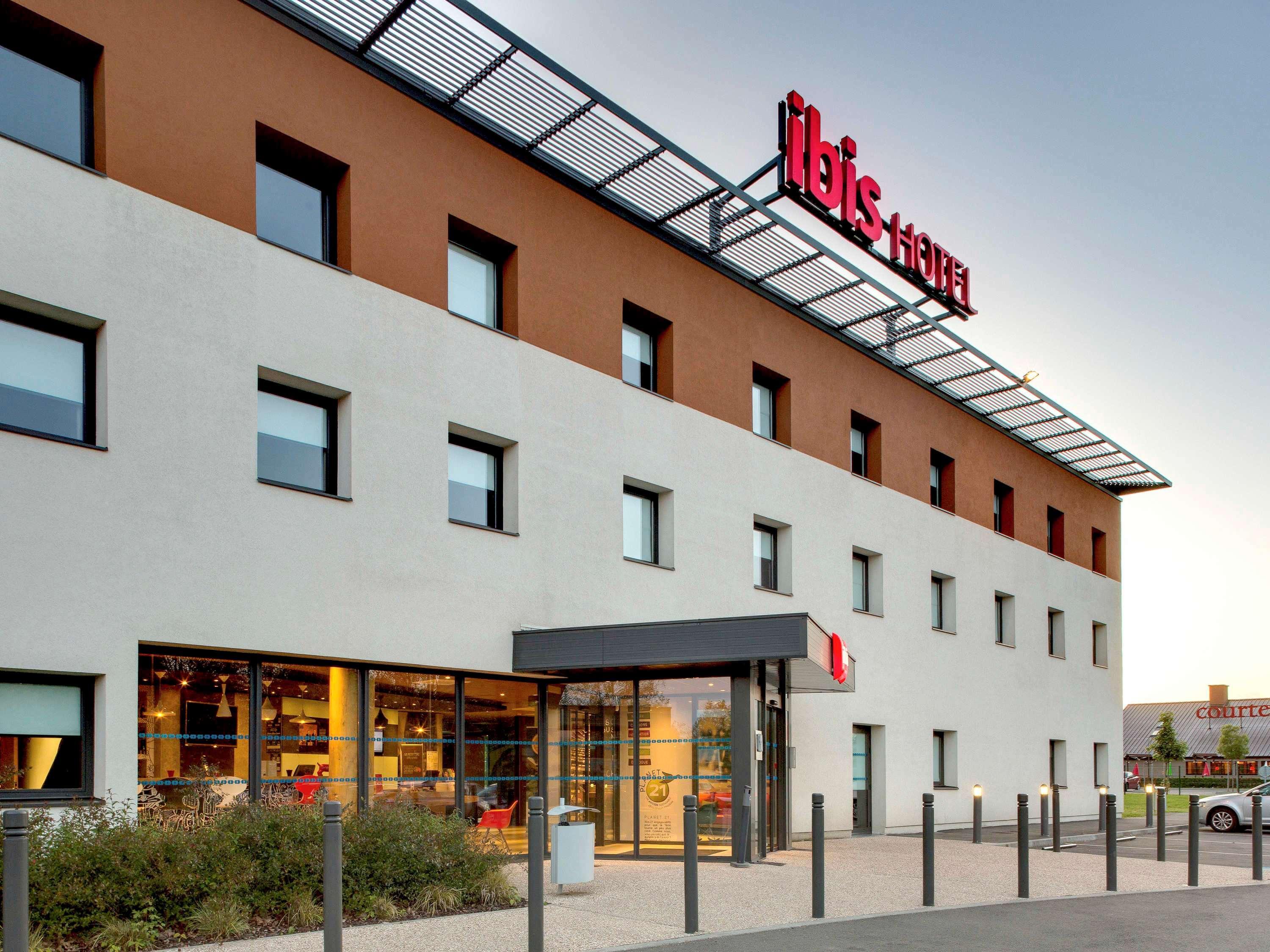 Ibis Montceau Les Mines Hotel Eksteriør billede