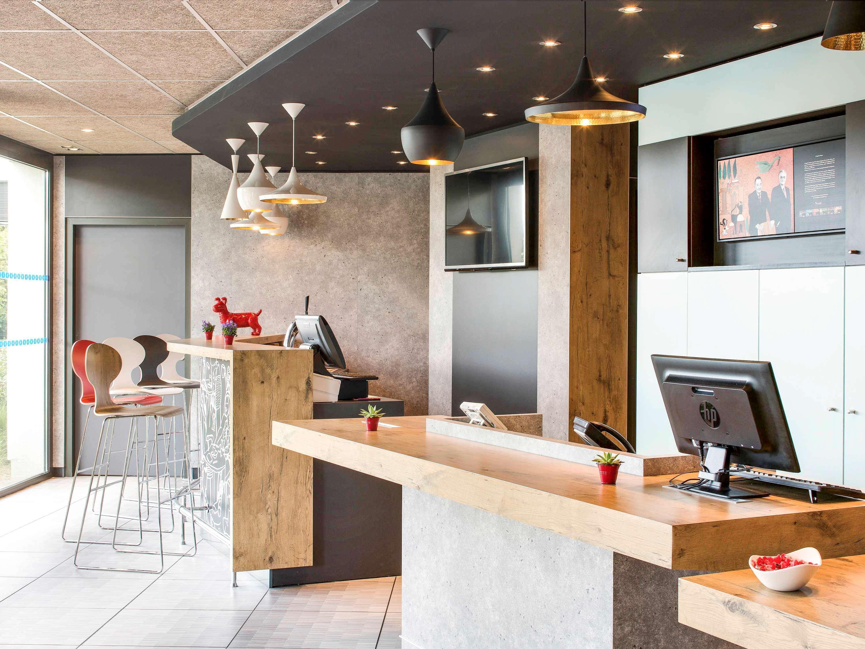 Ibis Montceau Les Mines Hotel Eksteriør billede