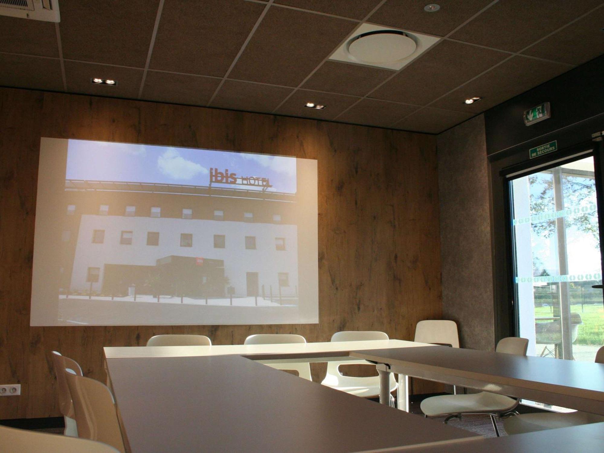 Ibis Montceau Les Mines Hotel Eksteriør billede