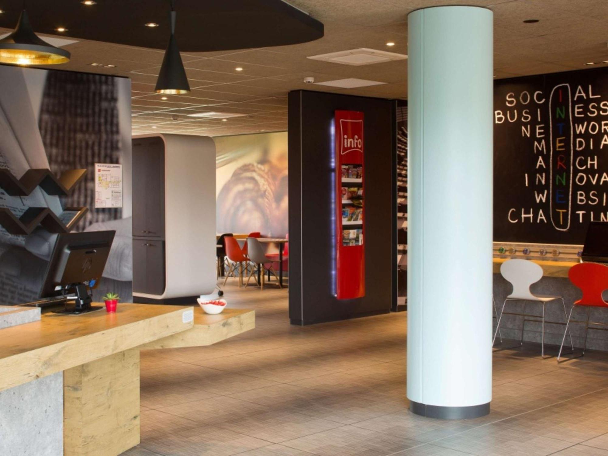 Ibis Montceau Les Mines Hotel Eksteriør billede