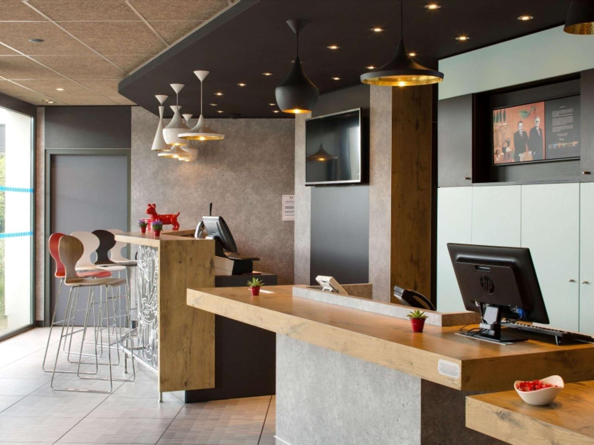 Ibis Montceau Les Mines Hotel Eksteriør billede