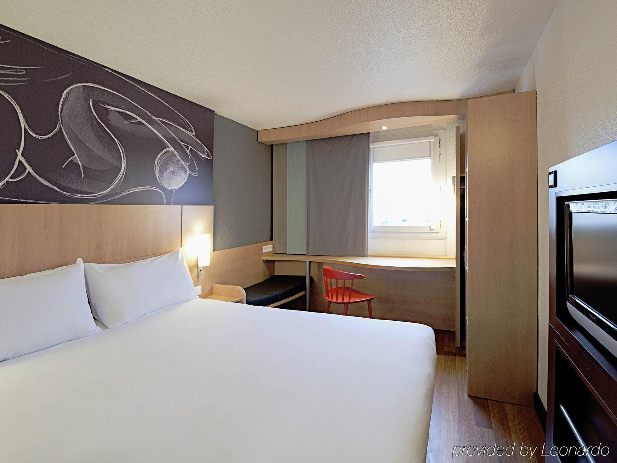 Ibis Montceau Les Mines Hotel Eksteriør billede